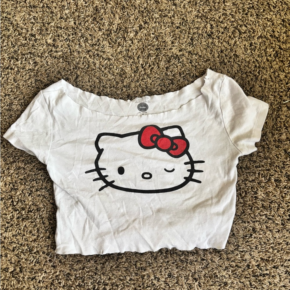 Sanrio White and Red Hello Kitty Short Sleeve Tee